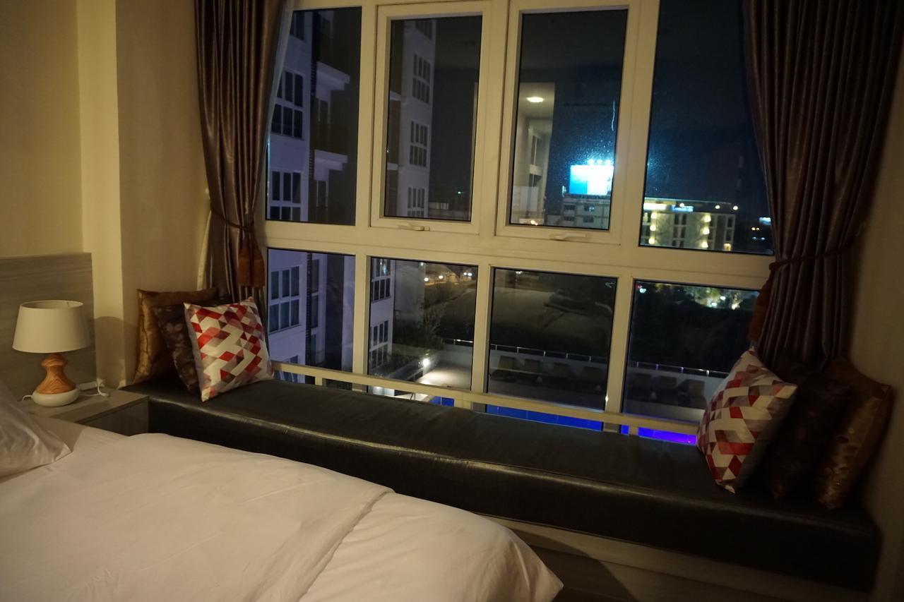 Pool View Room The Prio Chiang Mai Exterior foto